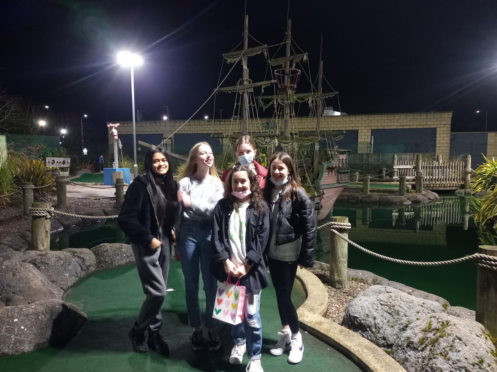 18 Holes of Adventure Golf & a Slush Drink for 4 People